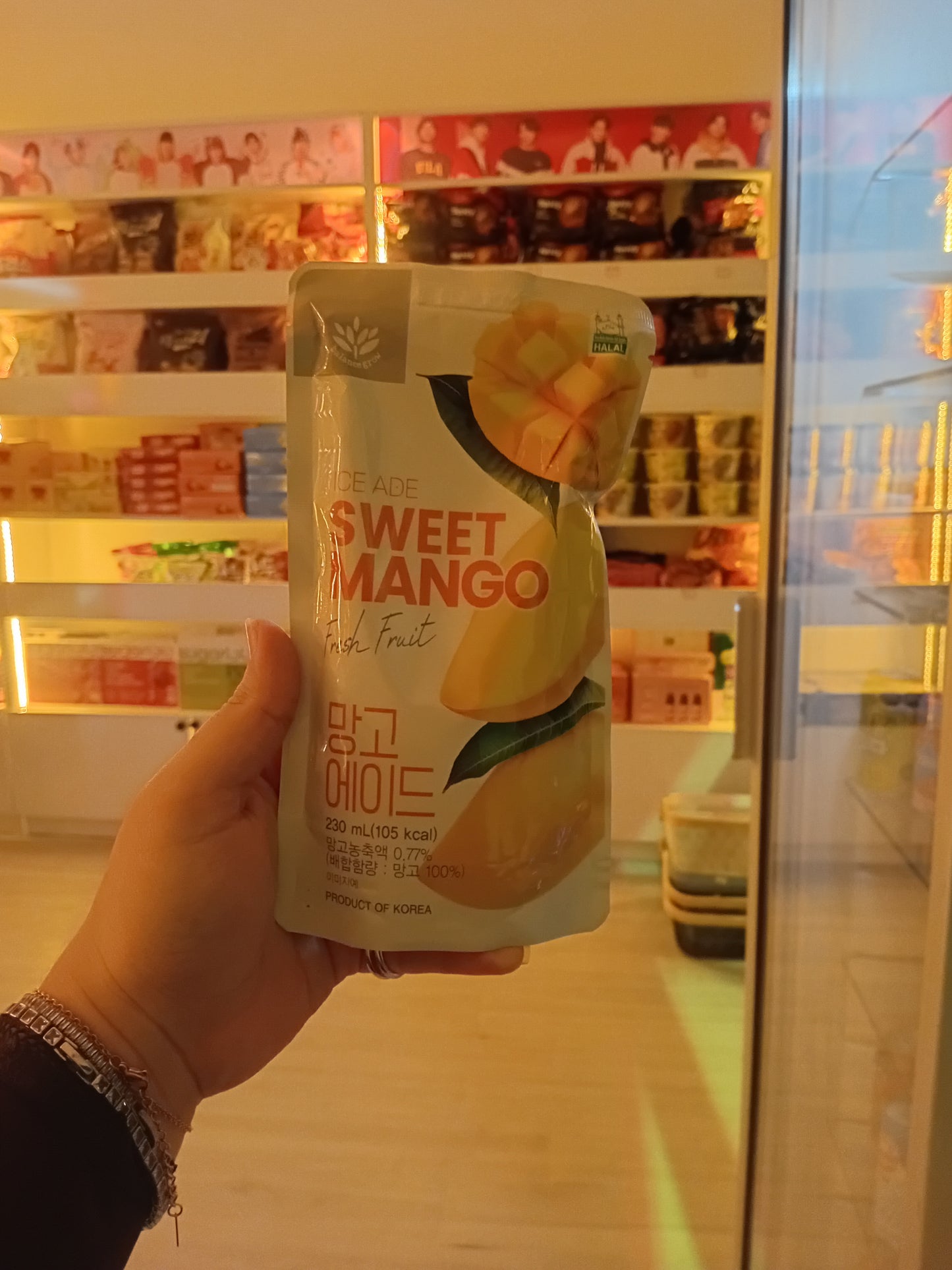 Ice sweet mango fresh fruit